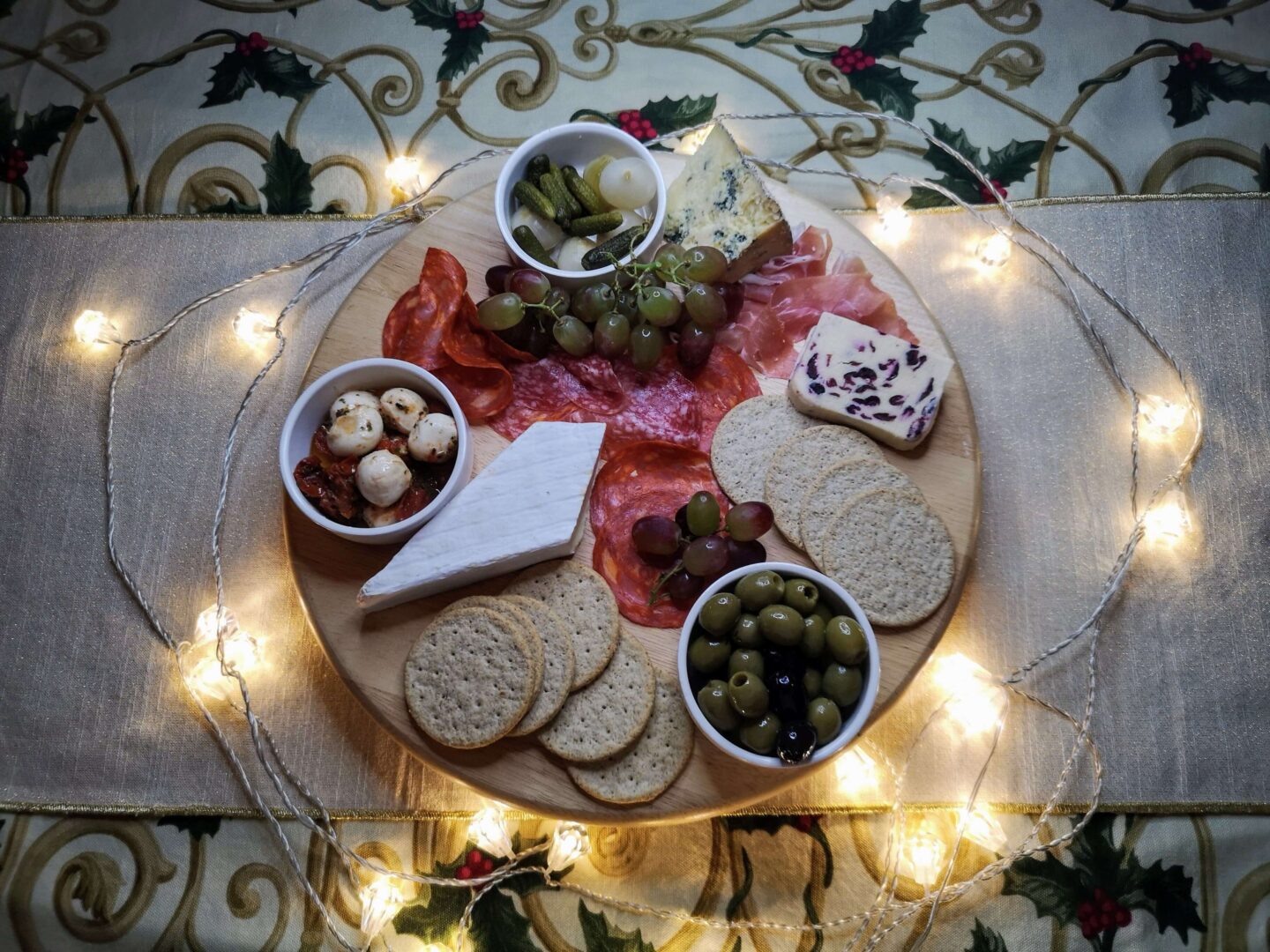 Here's a gluten free cheeseboard I put together with items from Jack's supermarket